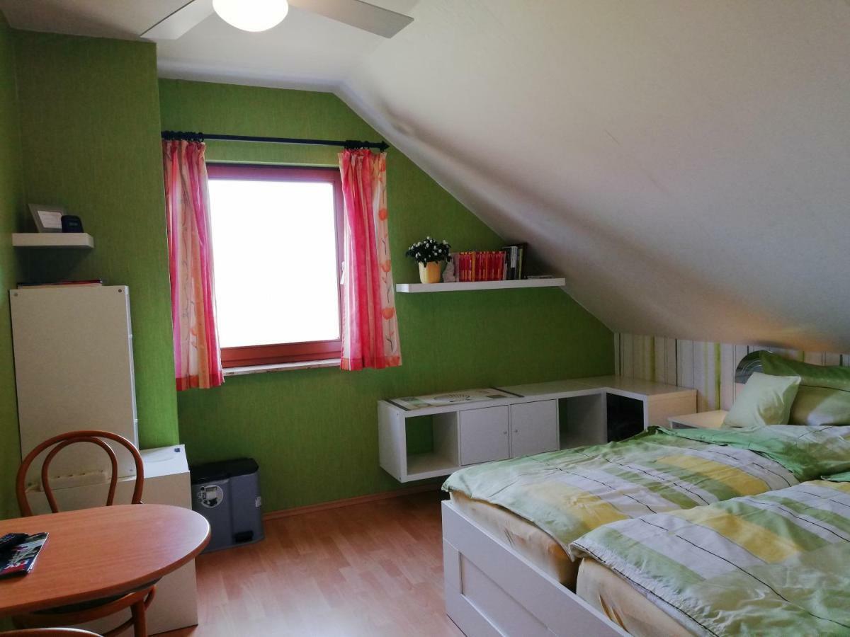 פירנה Privatzimmer Mit Aussicht מראה חיצוני תמונה